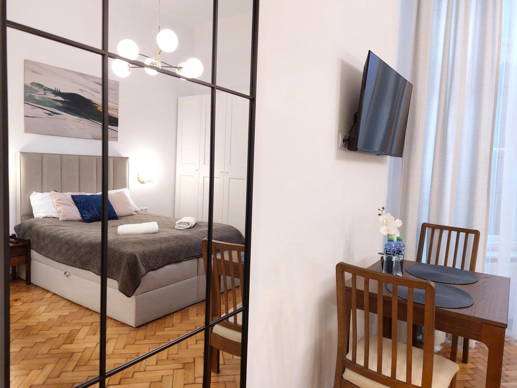 Unique Style Apartments Old Town - 25 Min From The Airport - By Homelike 克拉科夫 外观 照片